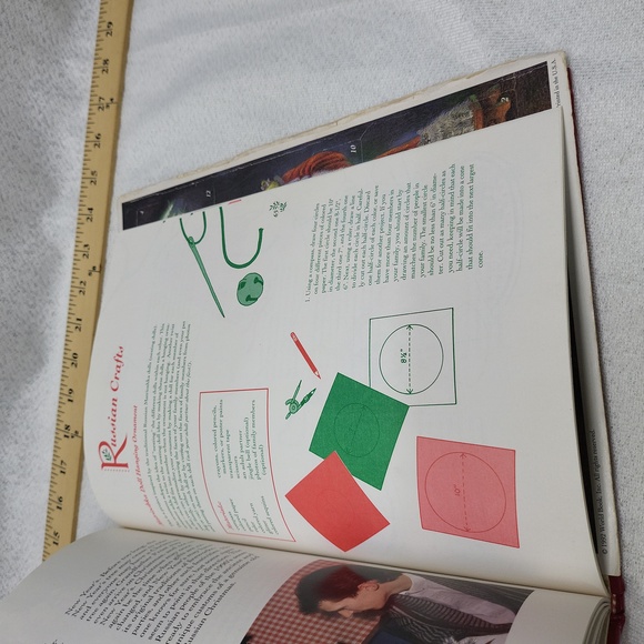 3/$20 Christmas In Russia from World Book - Picture 10 of 16